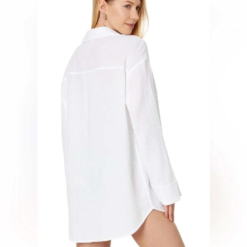 Lilly pulitzer White Button-Up Swim Cover-Up Sz M 100% cotton soft and classic